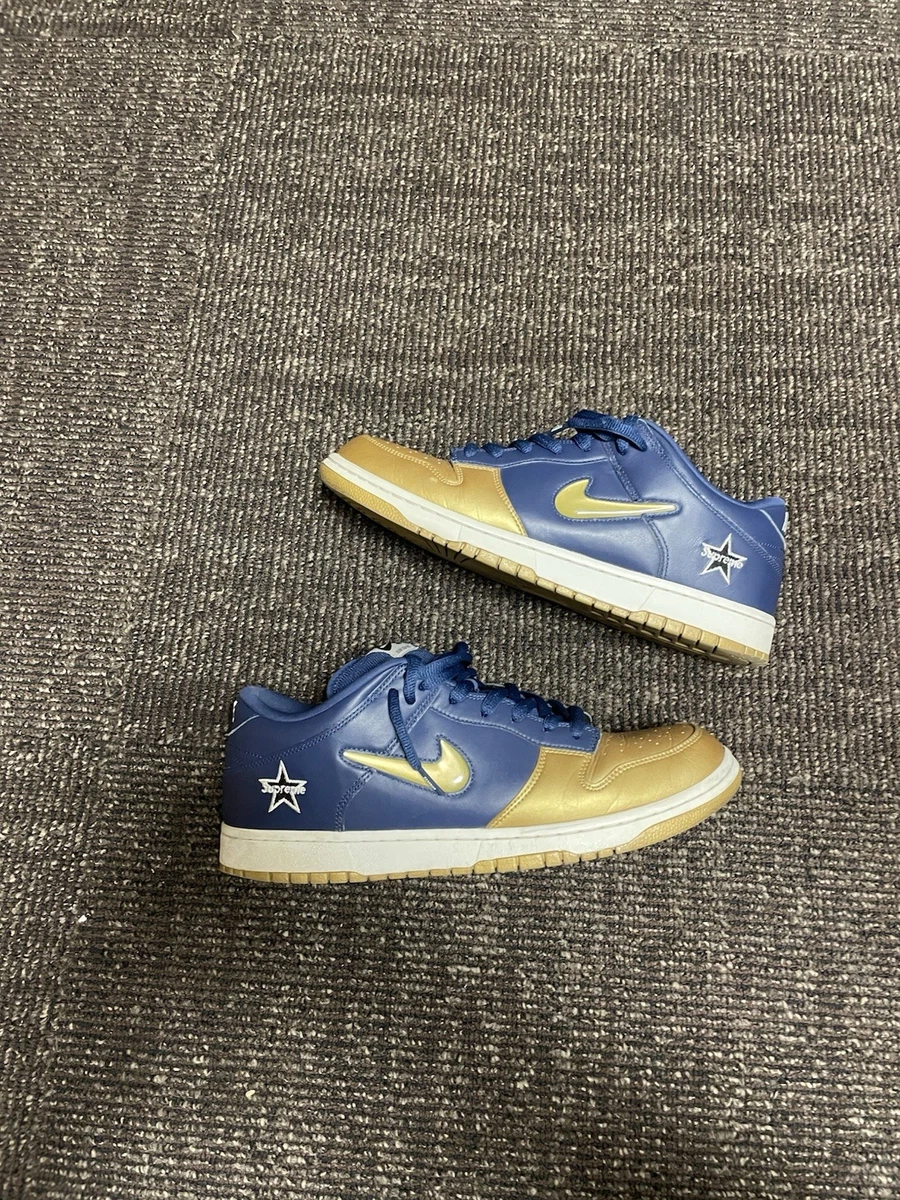 Nike Supreme x Dunk SB QS Low Metallic Gold for Sale