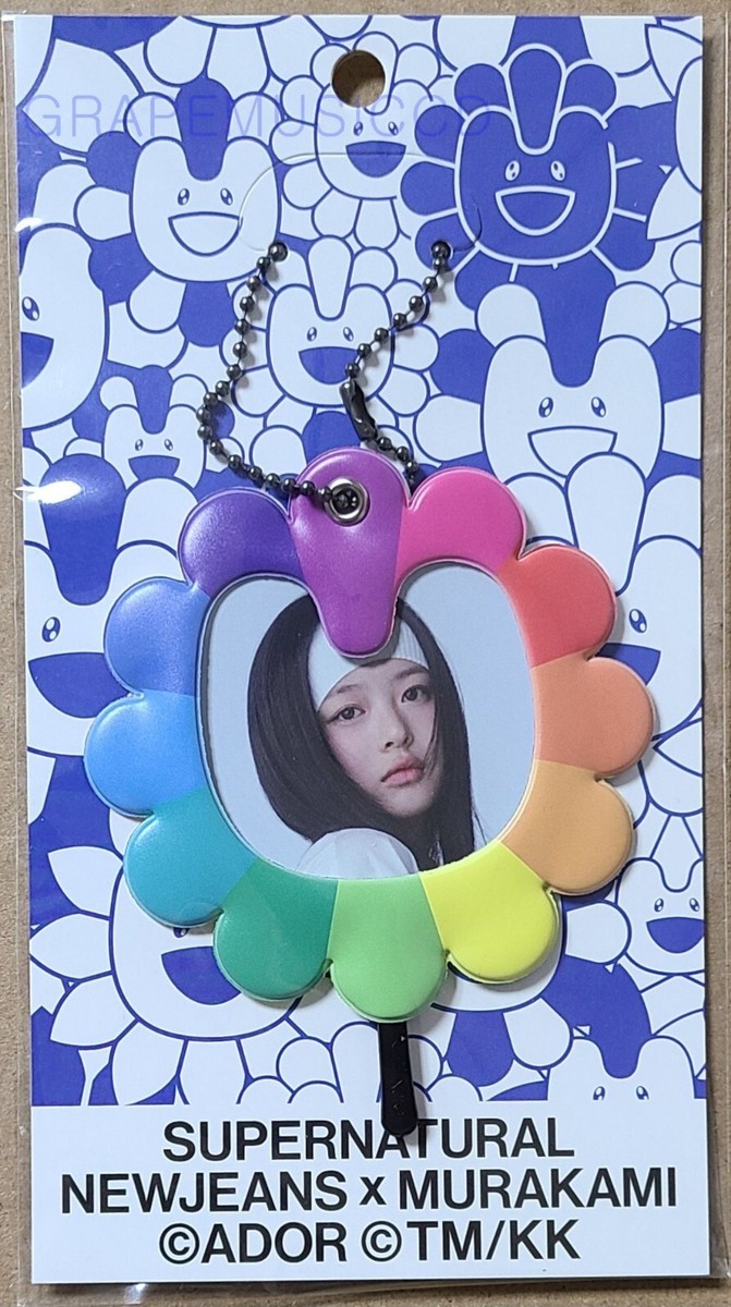 NEWJEANS SUPERNATURAL X MURAKAMI OFFICIAL MD IMAGE PICKET KEYRING
