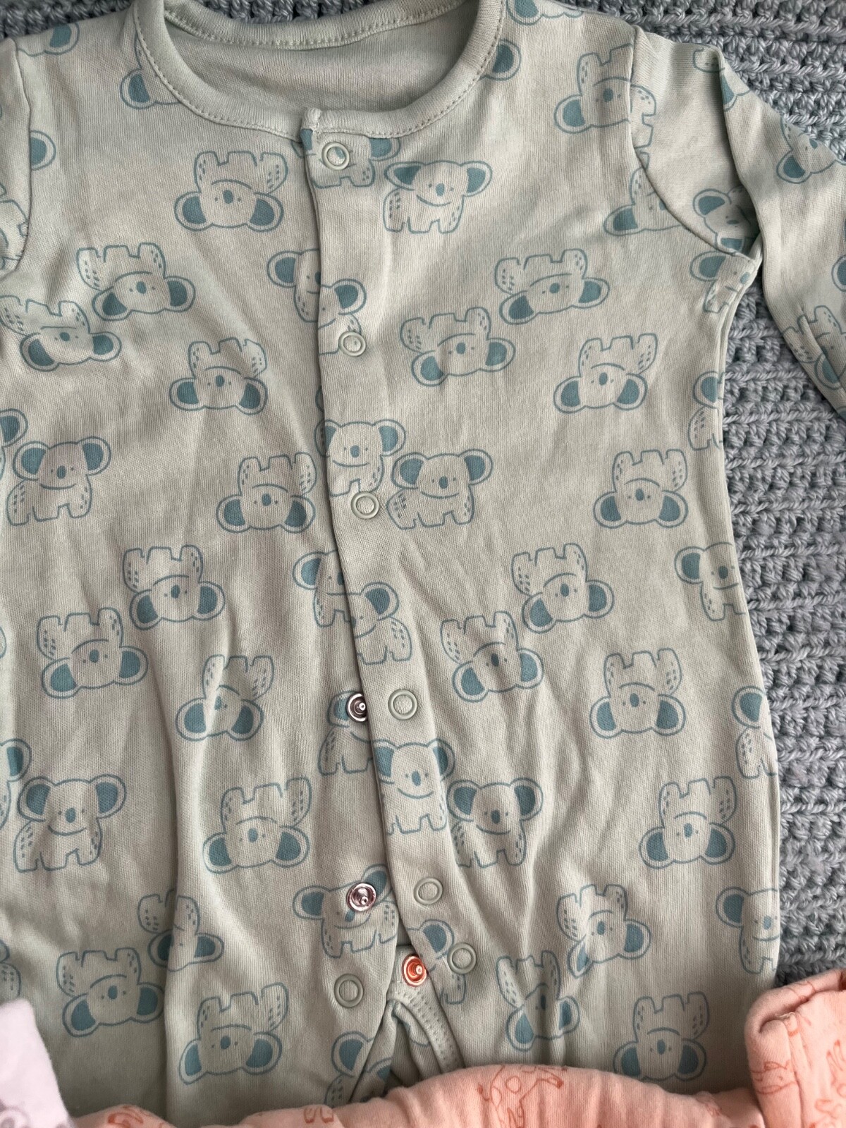 Mothercare 3 Sleepsuits , 4 matching Bodysuits Vests Bundle 1-3 months 14.5lbs