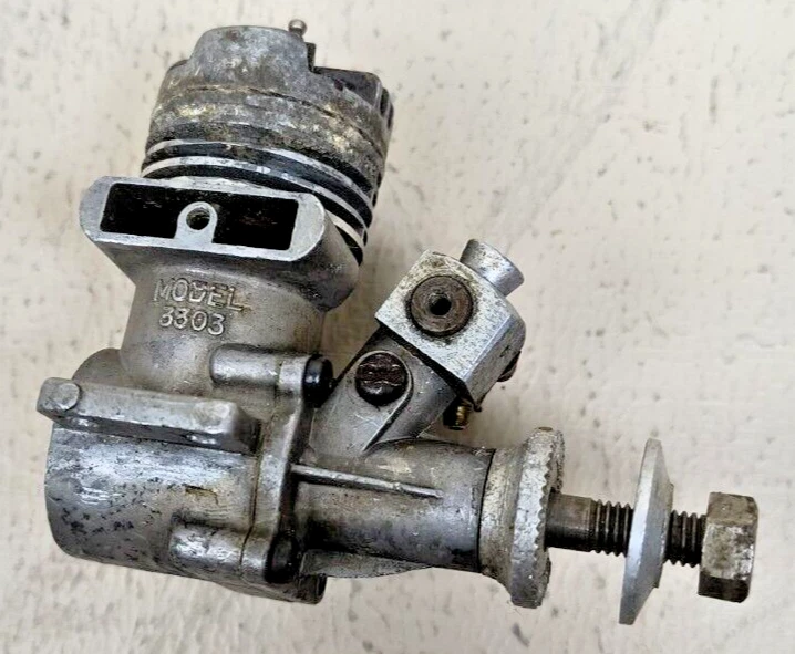 ENYA 15 - III RC Nitro Model Airplane Engine Part Model 3303 - Image 2 of 4