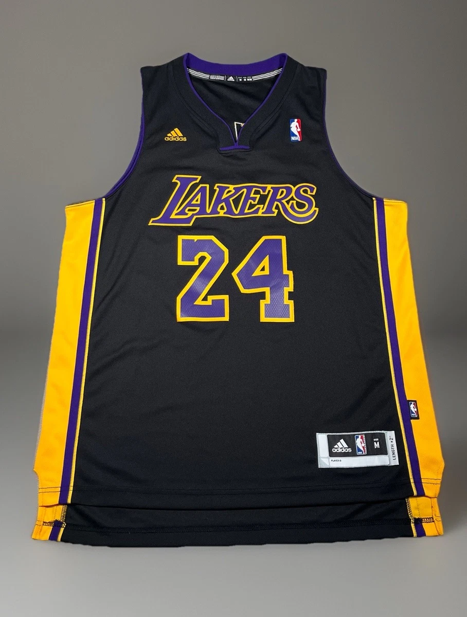 Preços baixos em Adidas Kobe Bryant Los Angeles Lakers Roupas e