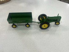 ERTL JOHN DEERE Tractor 1952 DIE-CAST TRACTOR Farm Toy with trailer - 10516YL01