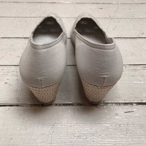 Vintage Evan-Picone Espagne Semelle Compensée Gris Clair Brodé Floral 60s 70s 8 - Picture 3 of 5