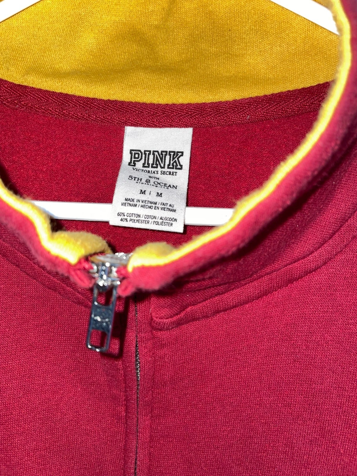 UNDERCOVER Felpa con cappuccio Victoria Secret ROSA Iowa State University mezza zip M oro