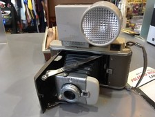 VINTAGE POLAROID HIGHLANDER LAND CAMERA IN CASE MODEL 80B W/FLASH EXTRAS