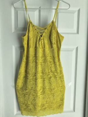 bcbg andi lace dress BCBGMAXAZRIA Hannah Engineered Lace Dress – Runway Catalog