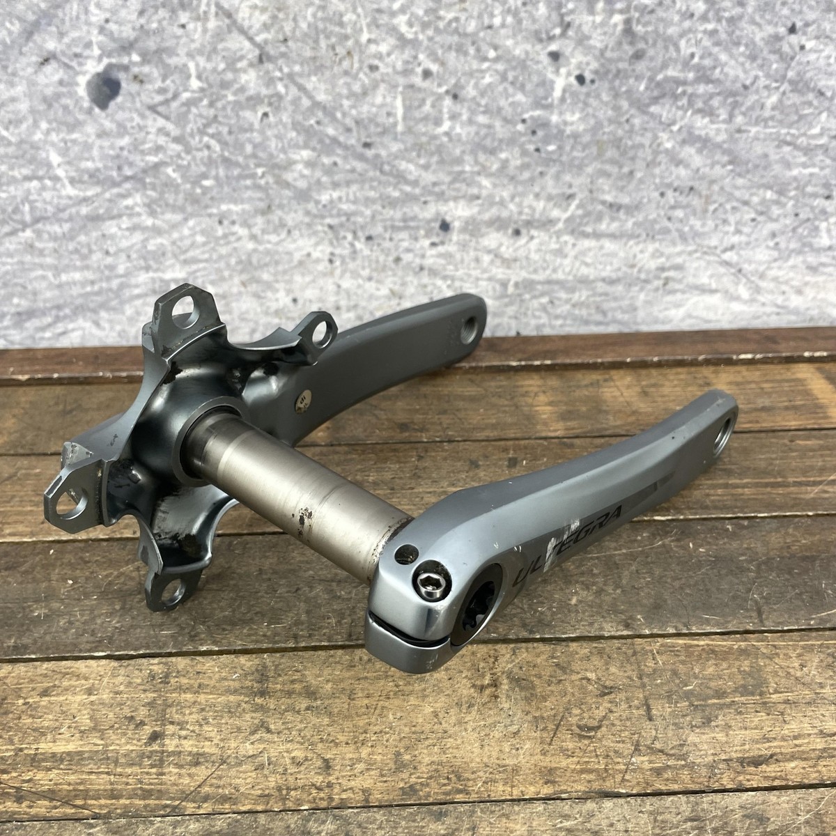 Shimano Ultegra FC-6750 Crankset 175mm 110 BCD 24mm Road Gray