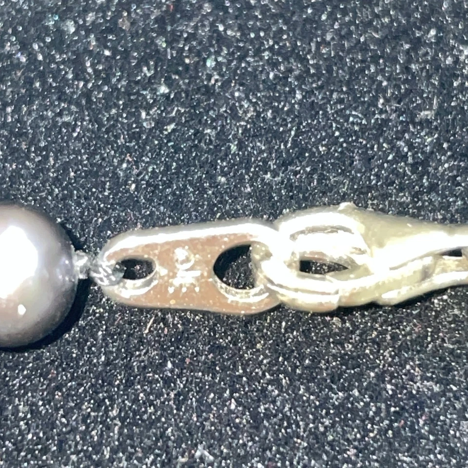 The Danbury Mint Moonlight Kiss cultured pearl/sterling Rhodium Collar Necklace  - Image 4 of 4