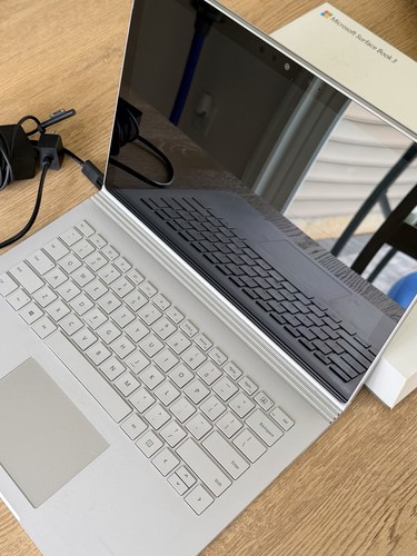 Microsoft Surface Book 3 13,5" 10a generazione i5 1,2 GHz 8 GB-256 GBSSD Windows 11 Pro - Foto 4 di 8