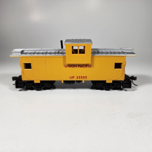 HO Scale Train Car UNION PACIFIC #25595 CABOOSE KNUCKLERS COUPLER MODEL C-6 - Picture 2 of 8