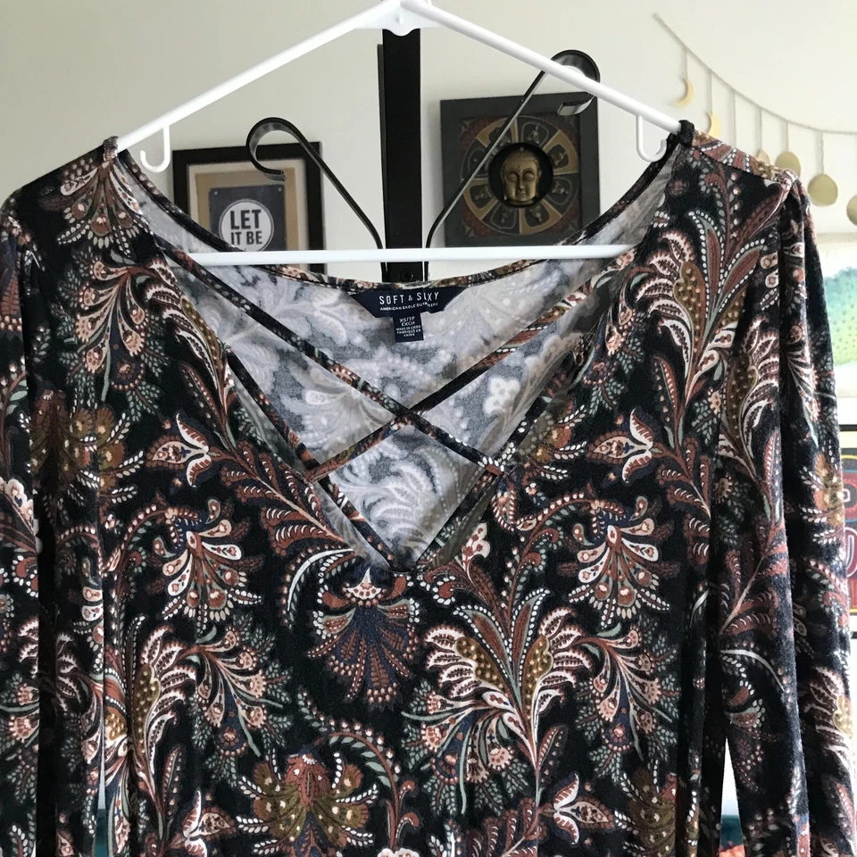 Mameluco Jersey AMERICAN EAGLE Talla XS Suave y Sexy Marrón y Negro Cachemira Elastizado Foto 3 de 4