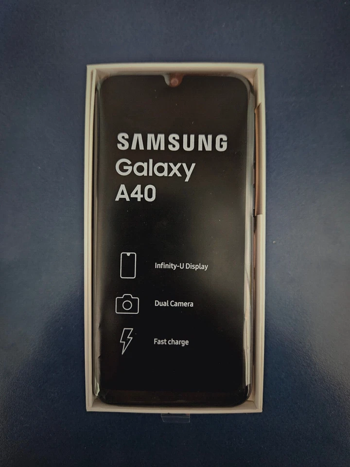 Samsung Galaxy A40 · 64GB, foto 2 di 5