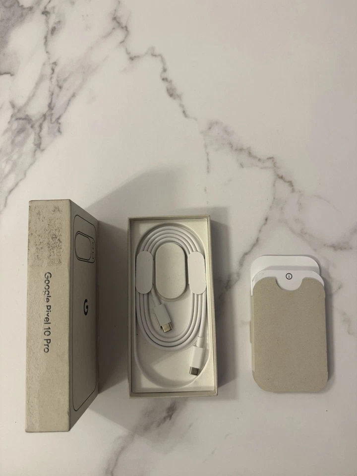 Google Pixel 10 Pro · 128GB, photo 2 of 2