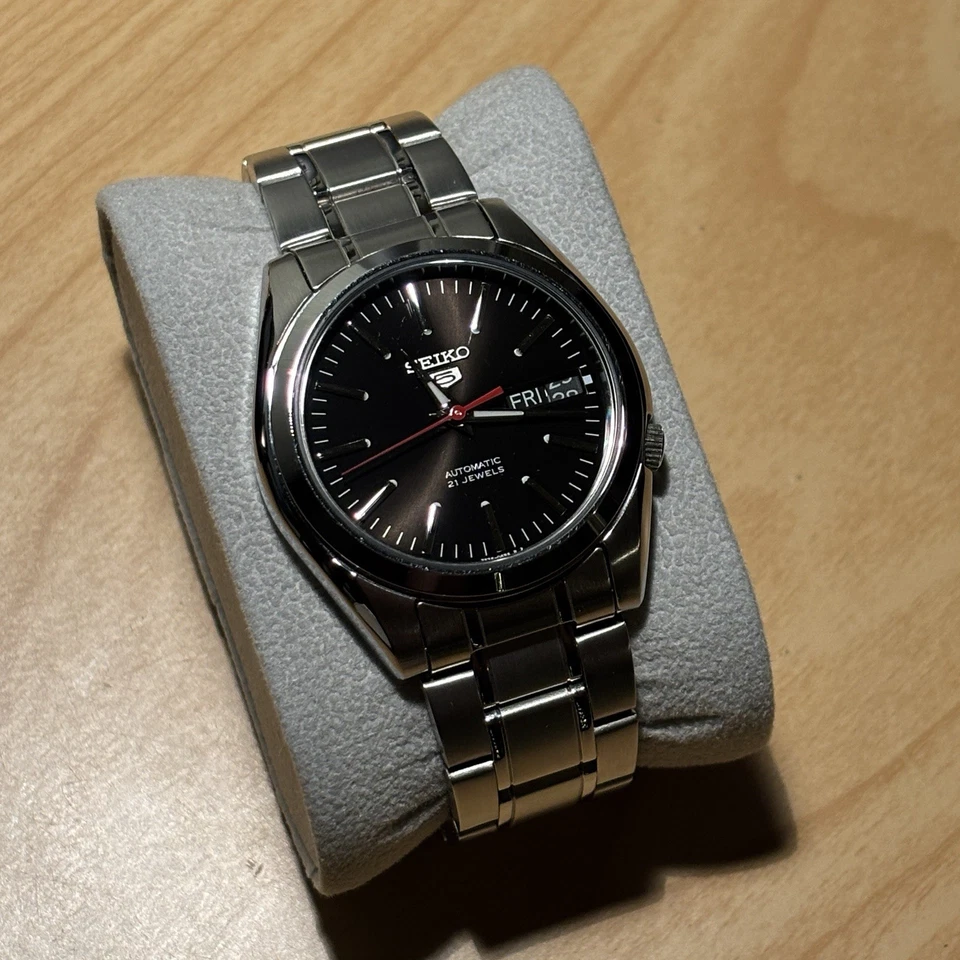 Lote de relojes Citizen Echo Drive y Seiko para hombre Foto 3 de 3