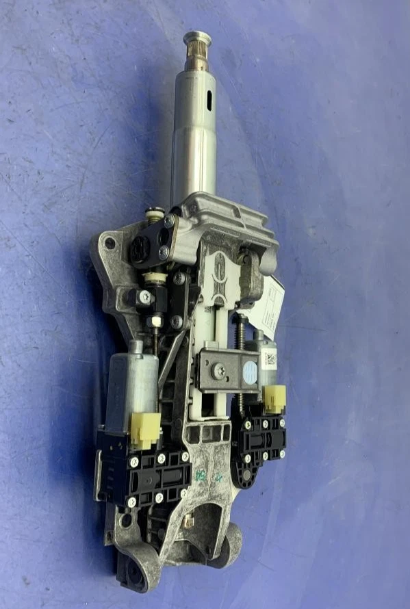 Columna de dirección Mercedes Clase E 2016-2020 OEM con motores de ajuste 2134620120 Foto 4 de 4