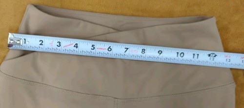 Legging Bandier X Sincerely Jules The Rue Crossover Nuez moscada Talla M - Imagen 5 de 6