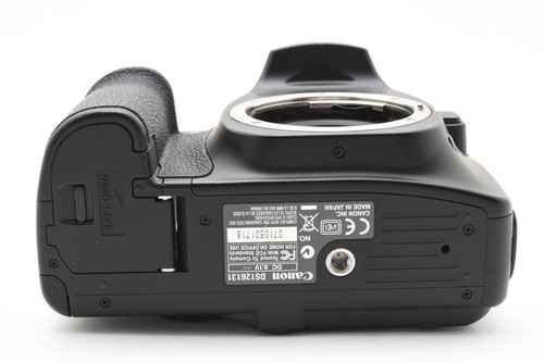 Canon EOS 30D DSLR Body – LCD Playback Issue – Works – Clean – Battery + Charger - Picture 10 of 12