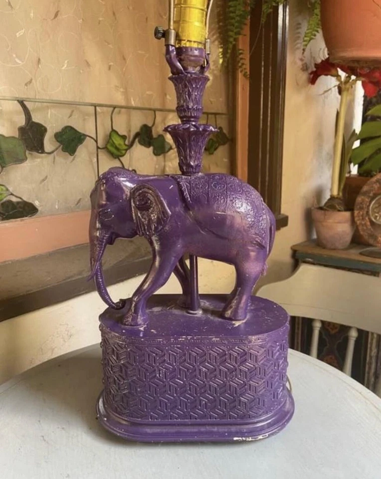Lámpara de mesa elefante púrpura vintage MCM Hollywood Regency/jaula para pájaros azul blanco Foto 3 de 4