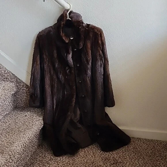 Mink coat - image 1