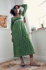 UO Neve Midi Dress Printed Scoop Neck Long Sleeve Green Midi Dress NWD XS