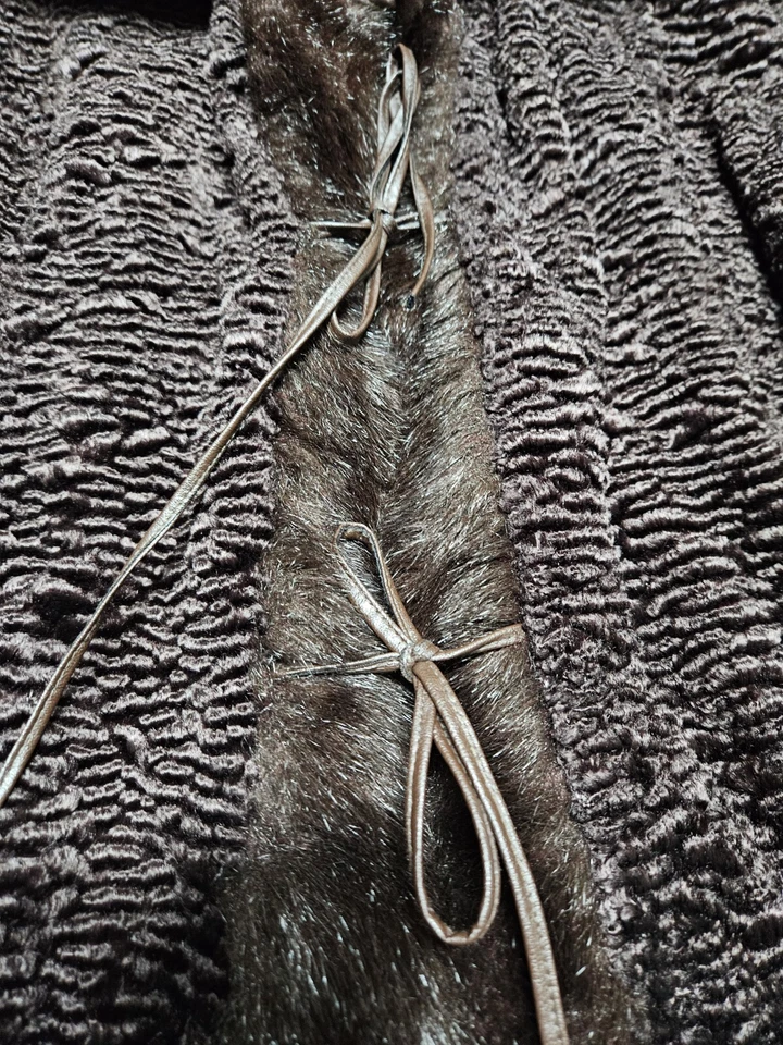 Abrigo de vestir Utex para mujer talla 2X marrón con cierre de gancho de piel sintética Foto 2 de 4