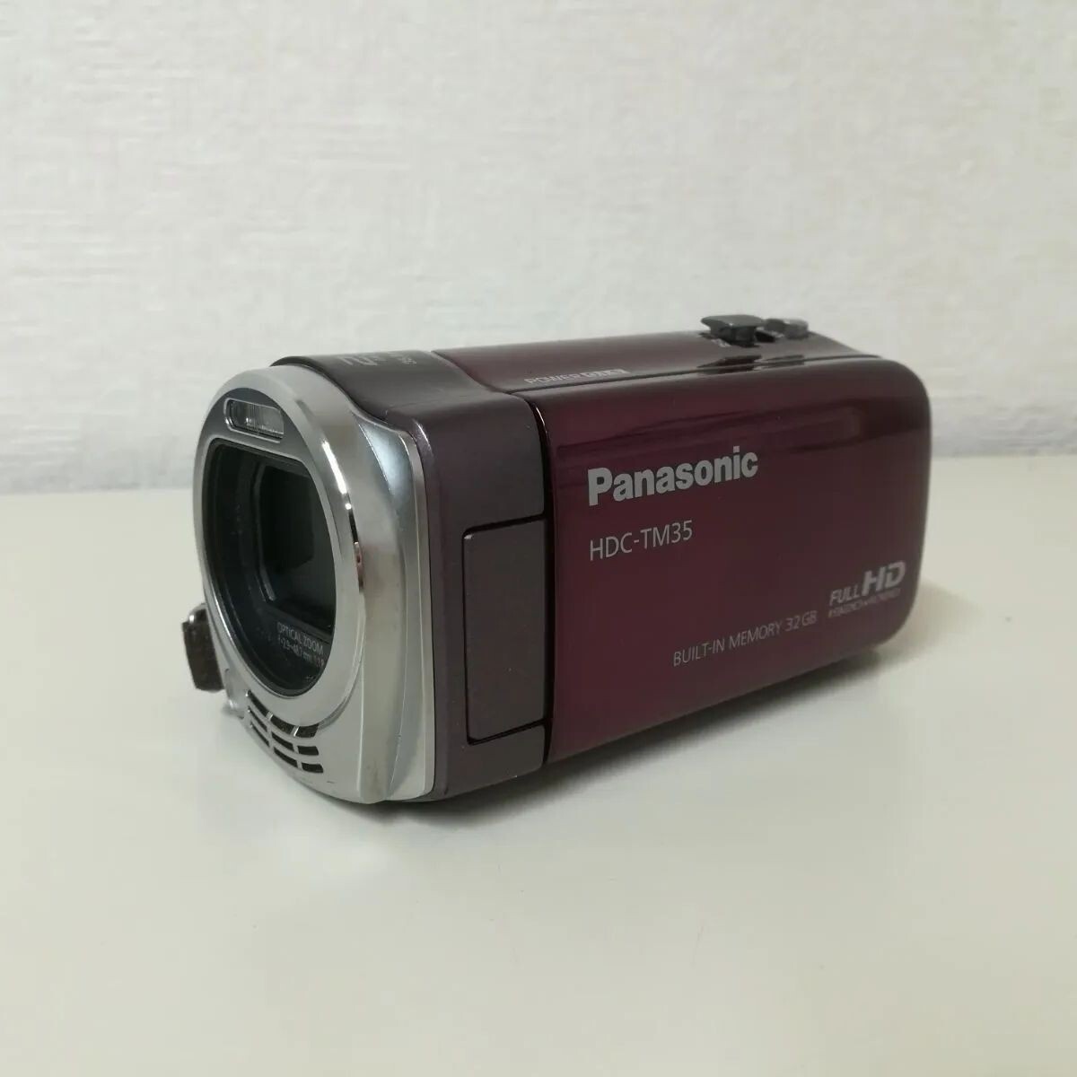 Panasonic　HDC-TM35 Panasonic HDC-TM35 HD Camcorder: Specifications, Price