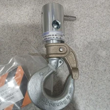 Crosby Bullard 1/4" Chain Nest Hoist Swivel Hook 1.7 T Gate Latch #4 Mckissick