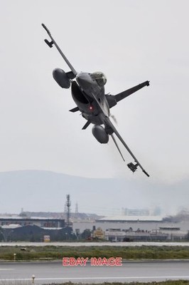 FOTO FLUGZEUG GENERAL DYNAMICS F-16C BLOCK 50 93-0690 C/N HC-34 GEBAUT VON TURK