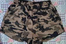 Kurze Mädchenhose Armeelook