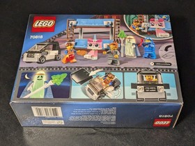 THE LEGO 70818 MOVIE Double Decker Couch Set Exclusive Minifigures NEW SEALED 🆕
