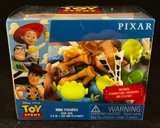 Disney Pixar - Toy Story - Critter Crate – Mini Figures, Accessories & Play
