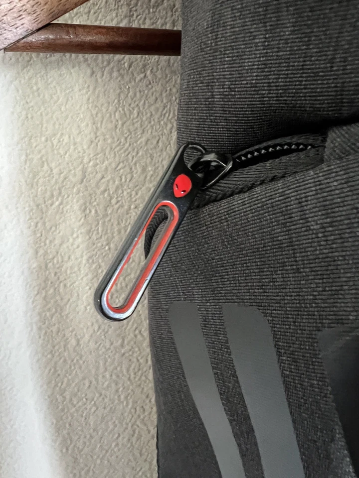 "Mochila Alienware Mobile Edge Elite 28 litros espuma XPE AWM17BPE hasta 16,3"" como nueva" Foto 2 de 4