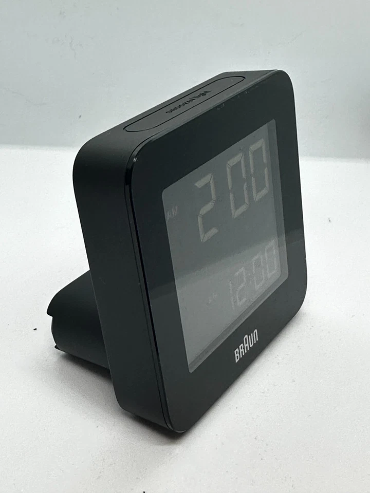 BRAUN BC09B DIGITAL ALARM CLOCK BLACK LCD SNOOZE BACKLIGHT - Image 2 of 4