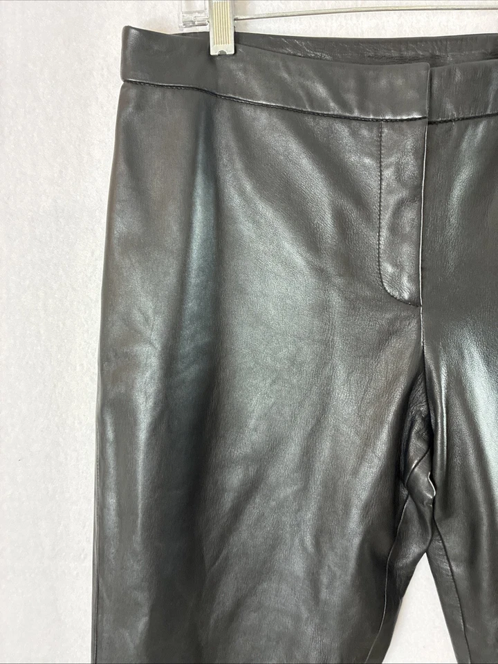 Pantalones negros para mujer VS2 By Vakko talla 14 100 % cuero de cordero’s pierna acampanada usados en excelente estado Foto 2 de 4