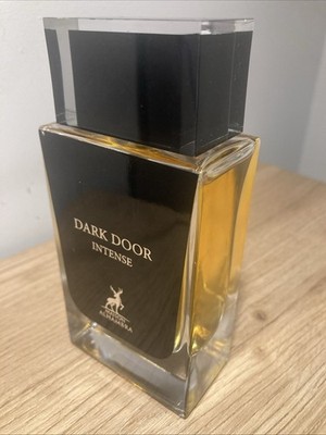Perfume Maison Alhambra Dark Door Intense. 