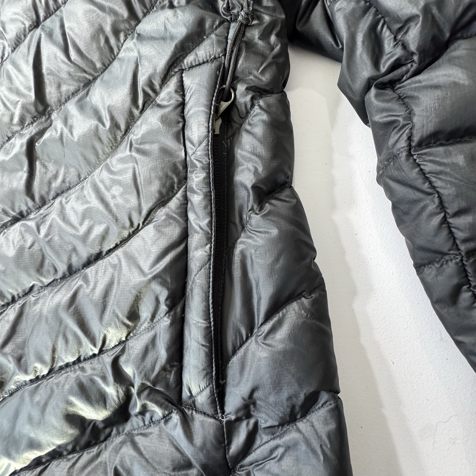 Women’s Northface Packable Down Jacket Size Mediu… - image 4