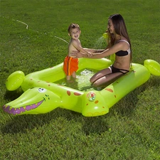 Poolmaster Learn-to-Swim Crocodile Spray Pool - 81611