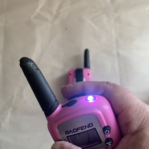 2-Piece Multi Channel Walkie Talkie Set - Pink 3km Range BAOFENG BF-T3 Works - Zdjęcie 3 z 4