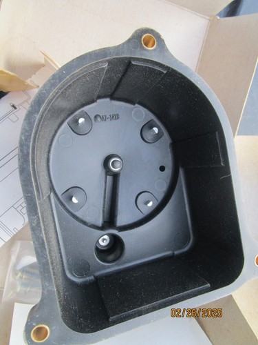 KEM W3074 DISTRIBUTOR CAP ( NEW) - Picture 4 of 4
