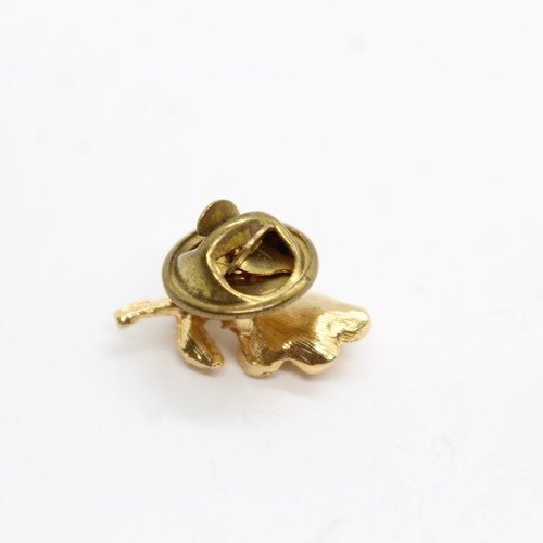 Small Golden Rose Pin Gold Tone Flower Metal Lapel Enamel Vintage - Picture 5 of 5