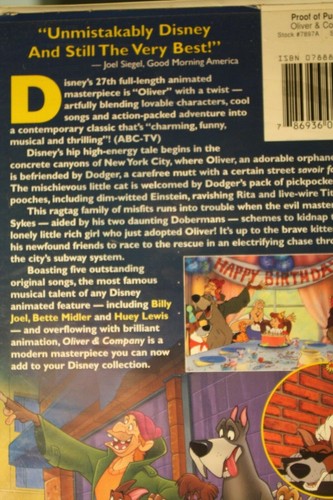 DISNEY: OLIVER & COMPANY - with Songs by Billy Joel and Huey Lewis VHS - VG - Imagen 3 de 5