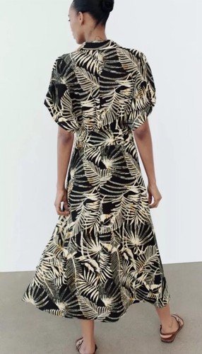 Maxi Vestido ZARA Tropical Para Mujer Negro y Dorado Cintura con Cinturón Botones Talla Pequeña - Imagen 2 de 10