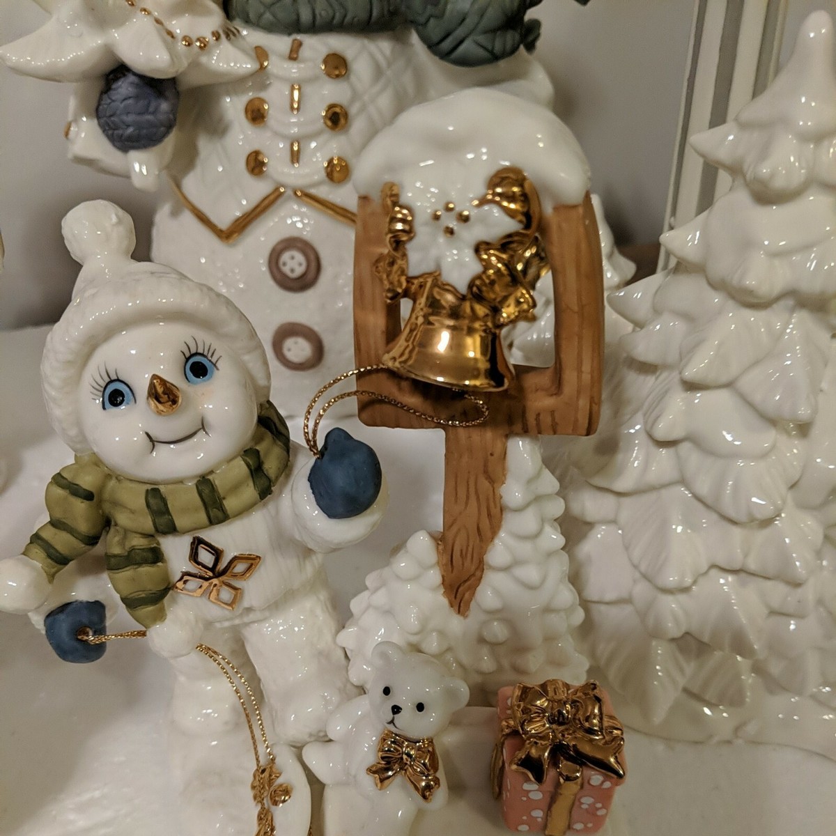 Grandeur Noel Collectors Edition 2001 Porcelain Snowman Family