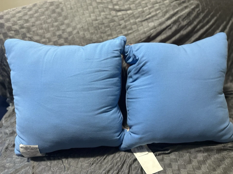 Set of 2 Decorative Throw Pillows with Mandarin Tile Pattern - Image 3 of 4