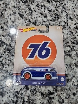 2023 Hot Wheels Hauling  Gas Union 76 Pop Culture Vintage Oil