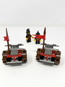 LEGO Castle Knights Kingdom 4806 Axe Cart &ndash; Lot of 2 Vintage 100% Complete