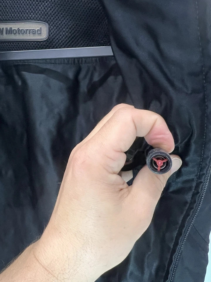 Ветрозащитный водонепроницаемый надувной жилет BMW Motorrad Goretex AirVantage черный размер M - Изображение 4 из 4
