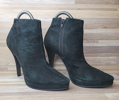 Steve Madden Womens Size 7 Survey Ankle Boots Black Suede Platform Point Toe