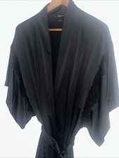 NATORI BLACK DECO SATIN KIMONO ROBE SIZE LARGE