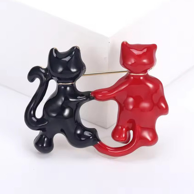 Luxury Enamel Cat Couple Brooch Gold Tone Cute Kitten Animal Pin Jewelry Gift